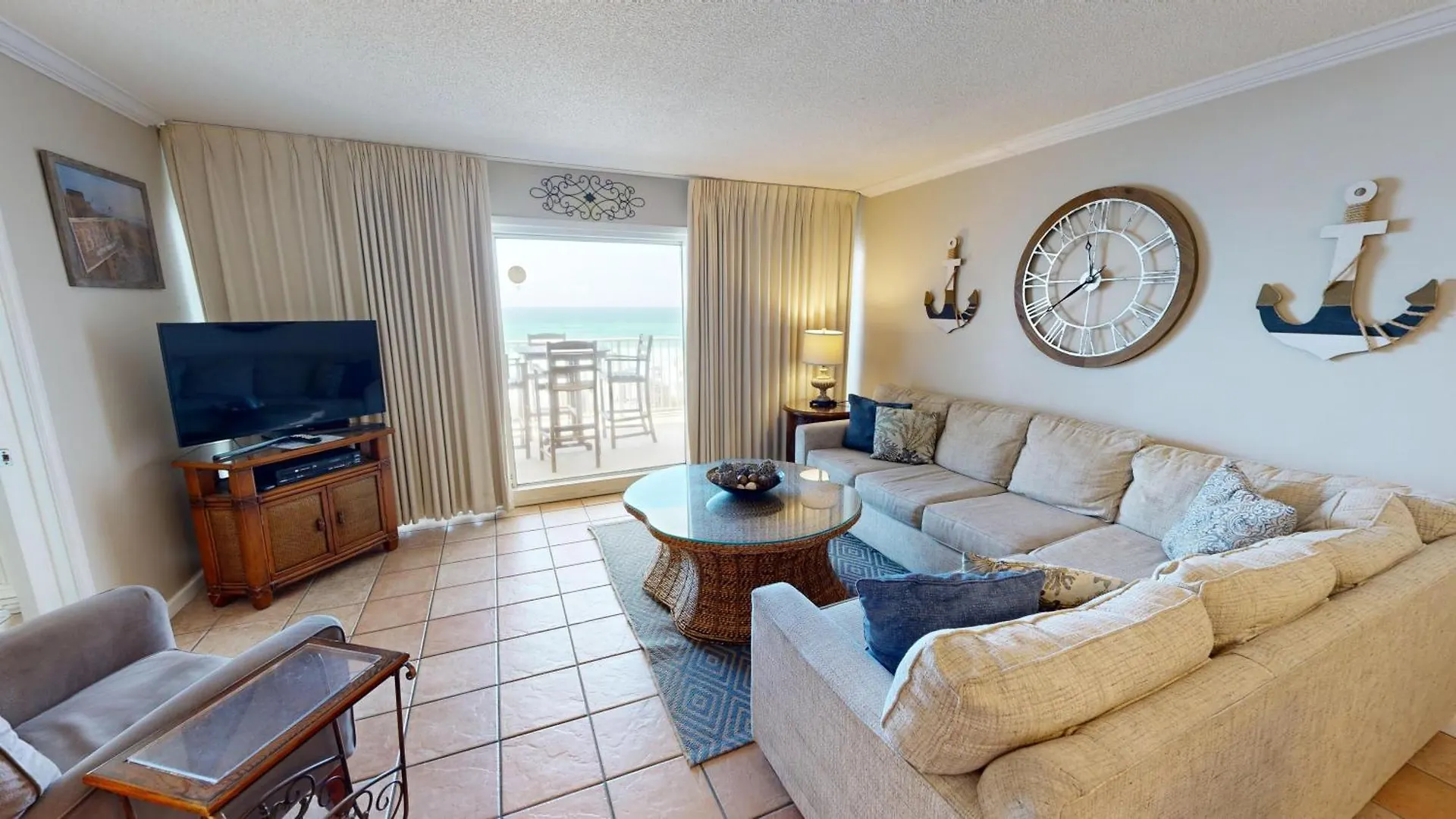 Beach House 201C- By Holiday Isle Properties Destin
