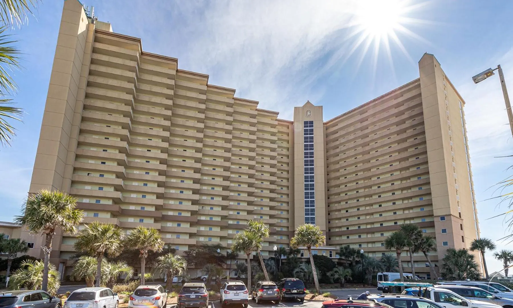 Apartment Beach House 201C- By Holiday Isle Properties Destin