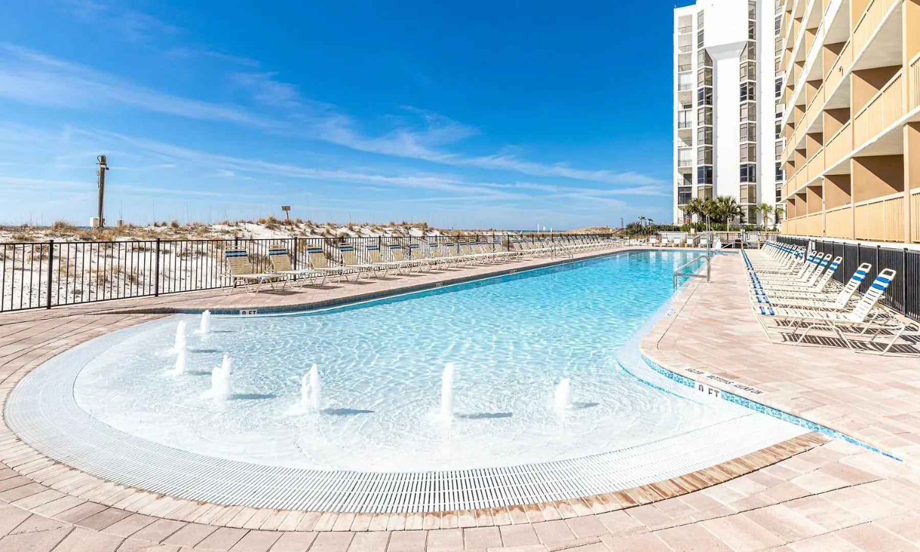 Beach House 201C- By Holiday Isle Properties Destin Apartment