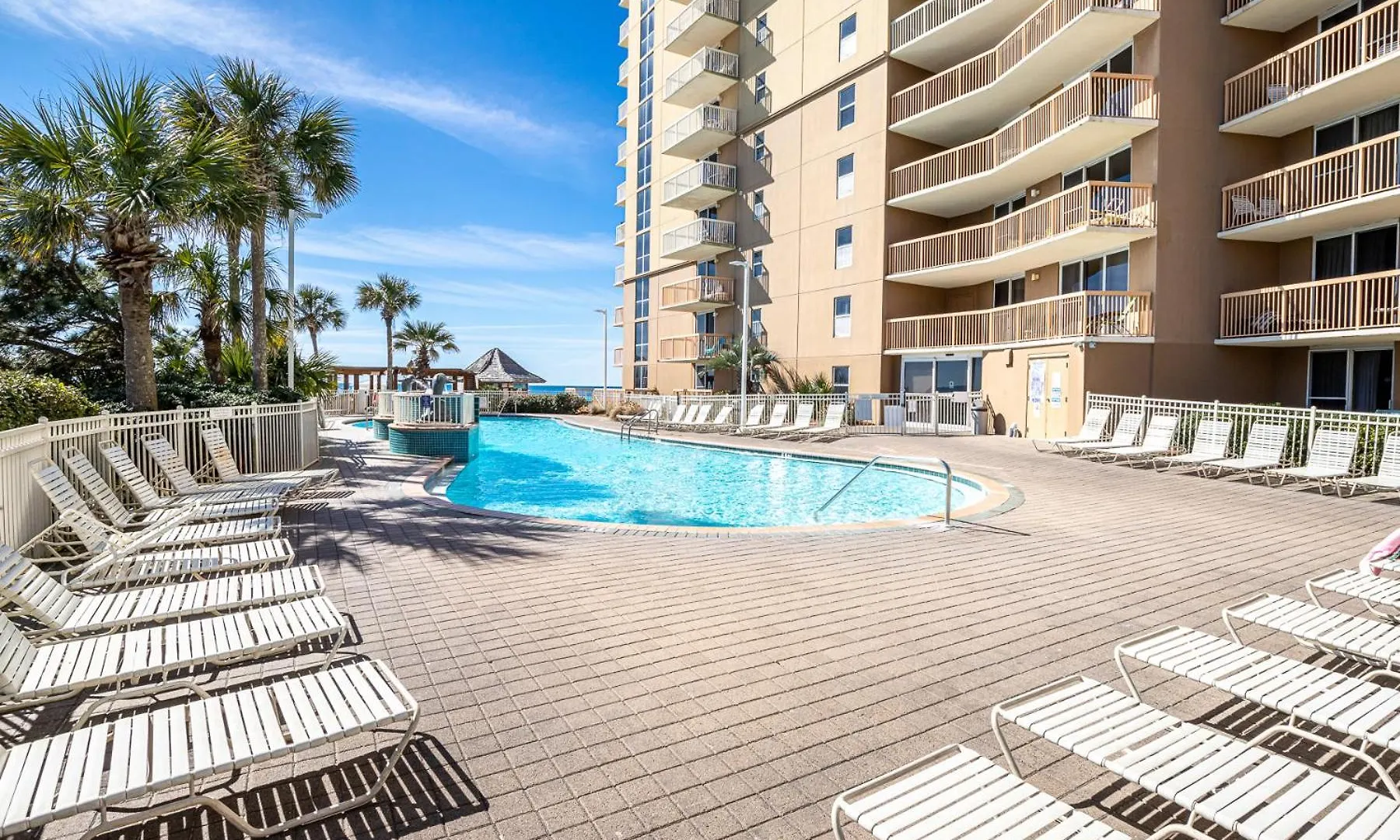 Apartment Beach House 201C- By Holiday Isle Properties Destin