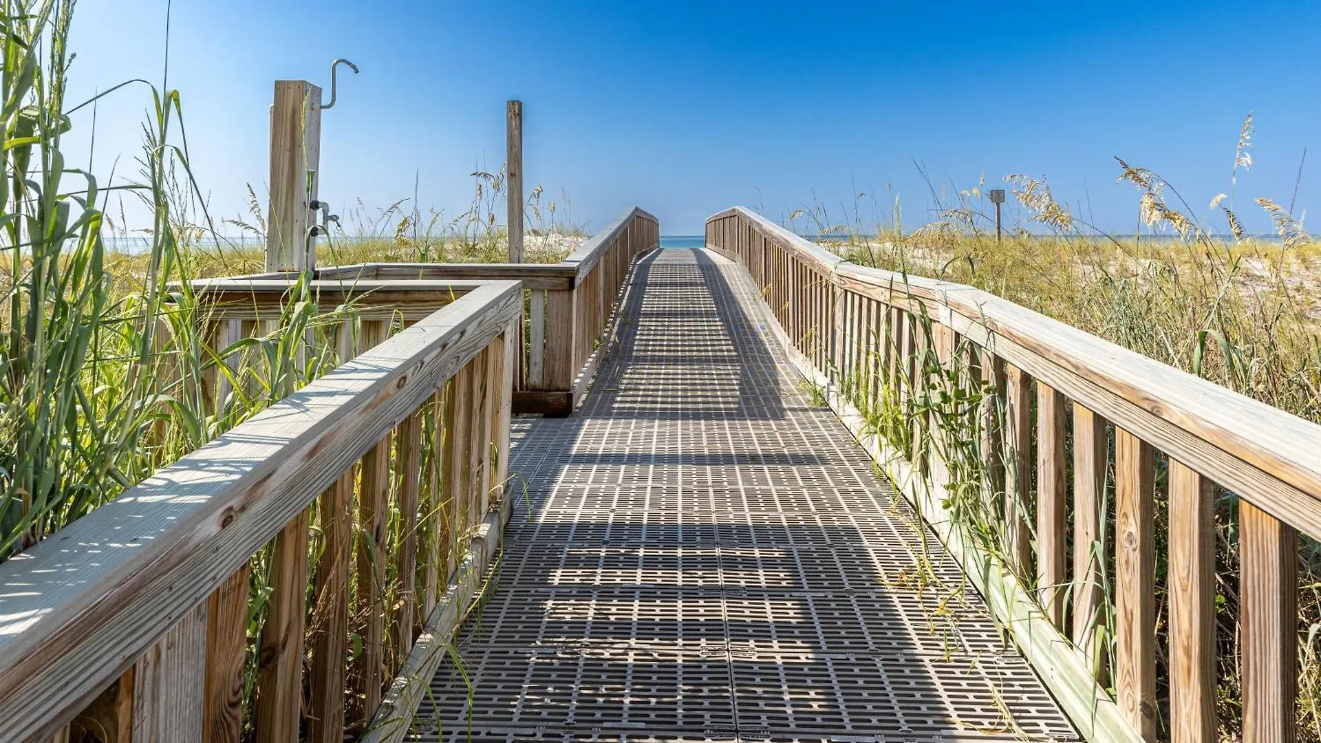 Beach House 201C- By Holiday Isle Properties Destin United States