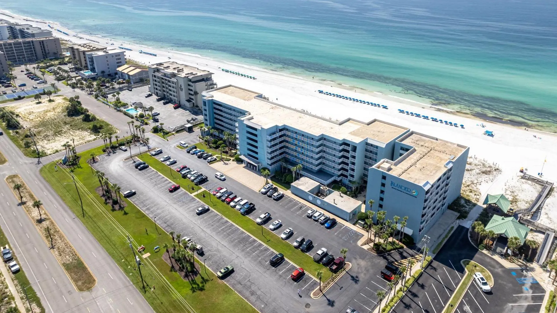 Apartment Beach House 201C- By Holiday Isle Properties Destin