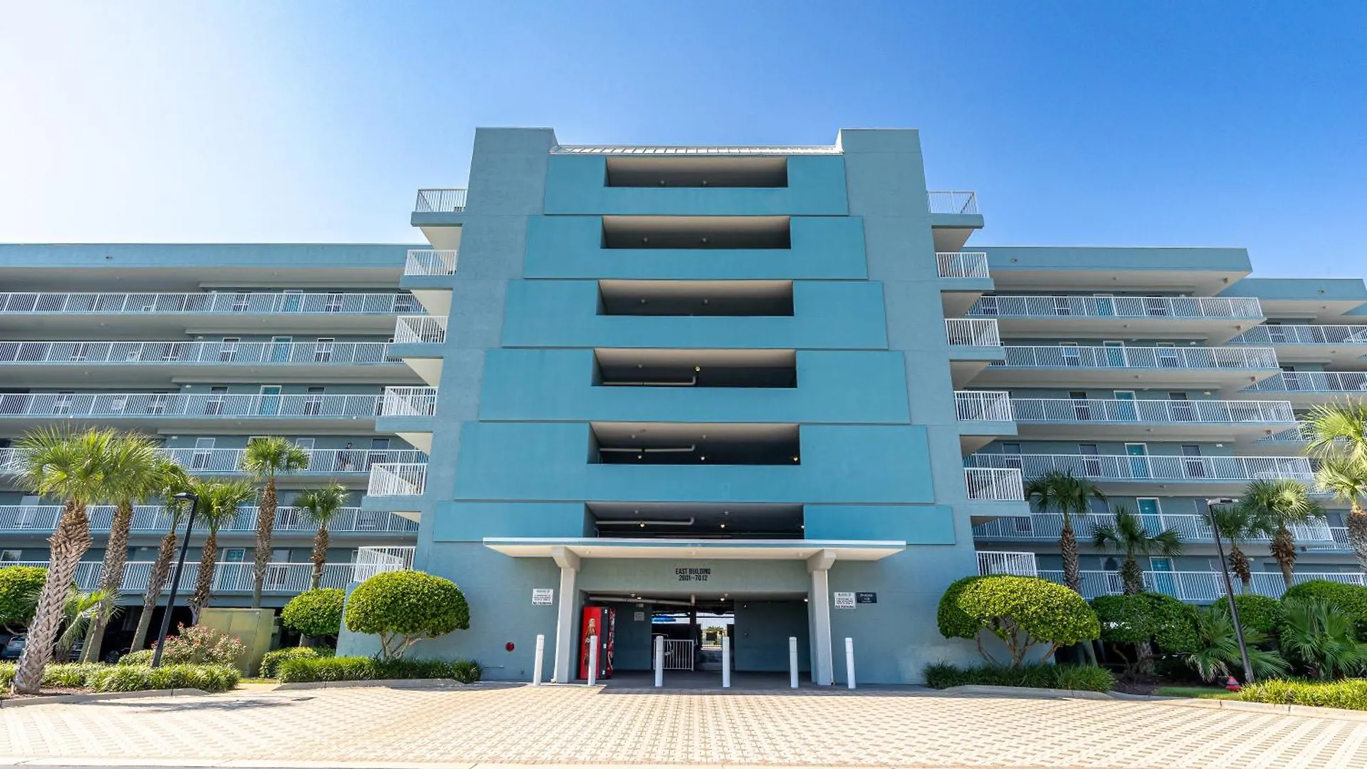 Beach House 201C- By Holiday Isle Properties Destin Apartment