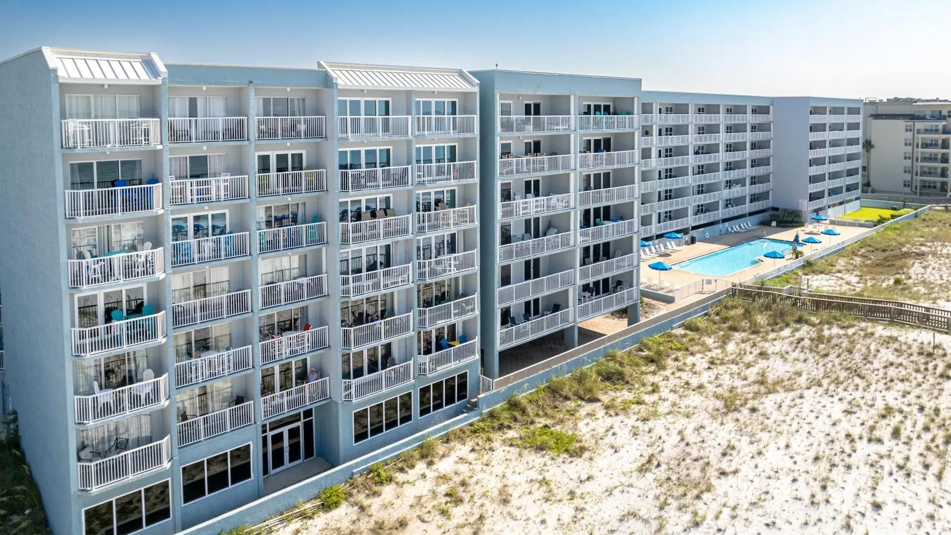 Beach House 201C- By Holiday Isle Properties Destin Apartment