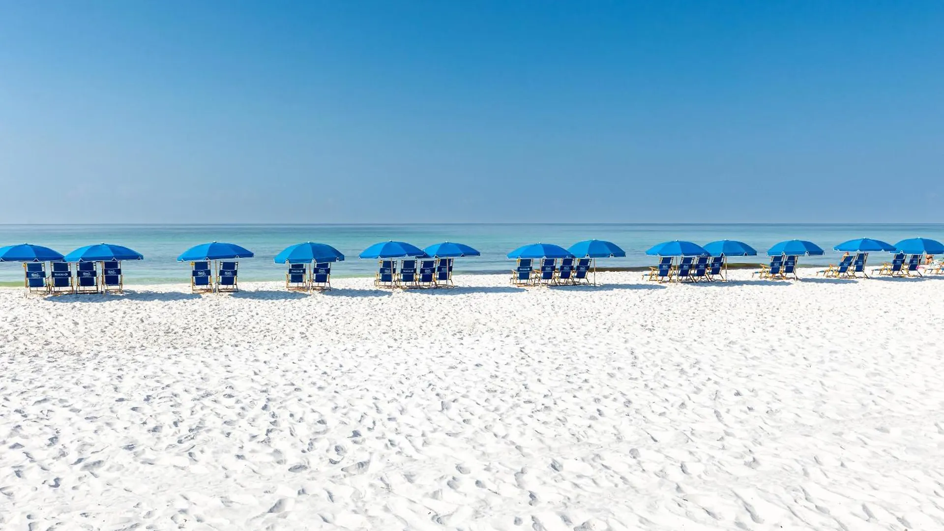 Beach House 201C- By Holiday Isle Properties Destin Apartment