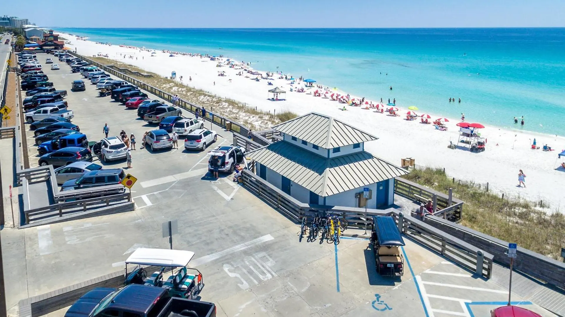 Beach House 201C- By Holiday Isle Properties Destin