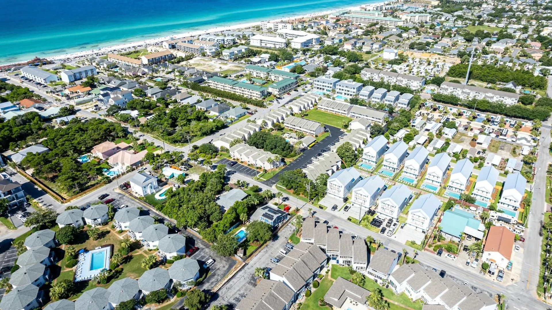 Beach House 201C- By Holiday Isle Properties Destin 0*,